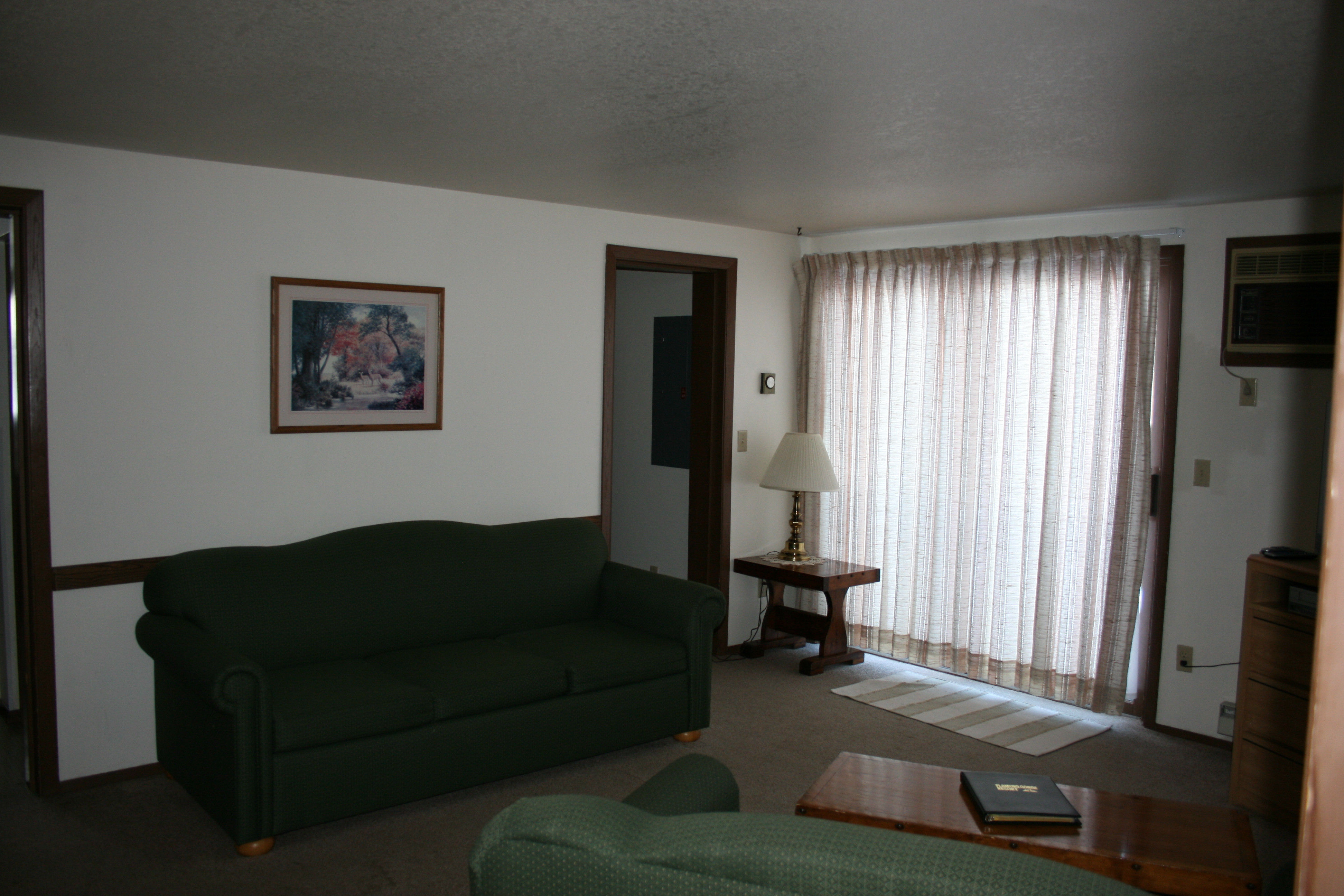 Flaming Gorge Resort, UT - One Bedroom Suites - Media Image