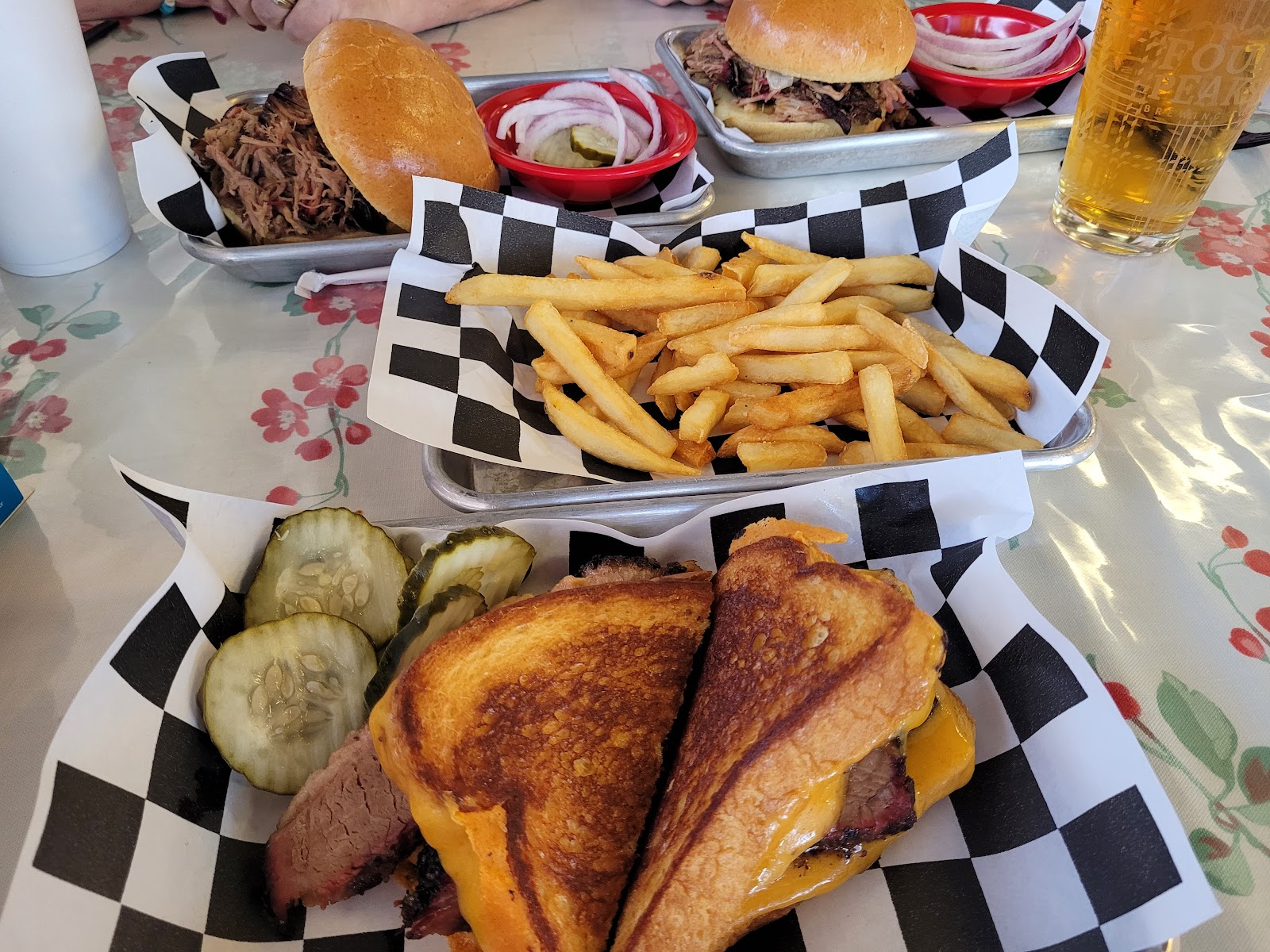 Redneck's Southern Pit BBQ - Kingman Tourism